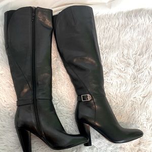 Size 6 stylish black leather boots  worn once brand Marc Fischer